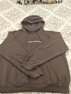 PrettyLittleThing Men's Dark Brown Pullover Hoodie